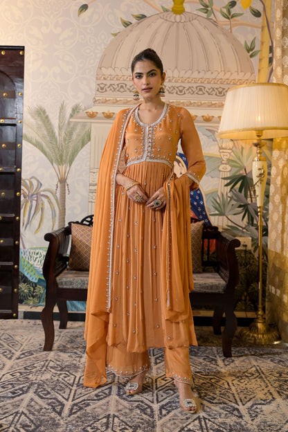 Amber Hand-Embroidered Set