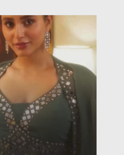 Sage Mirror Glow Cape Set